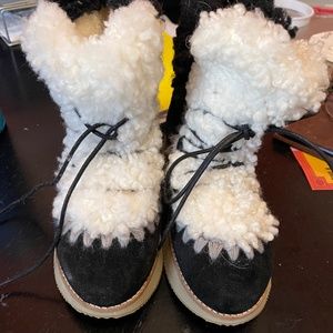 Mou Size 39 Sheepskin Platform Booties